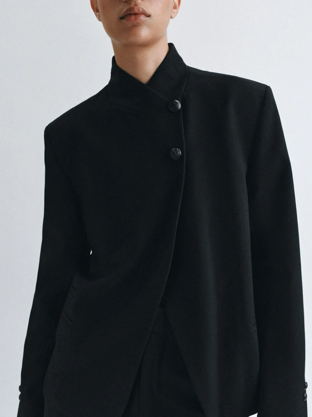 HIGH COLLAR BUTTONED BLAZER ZW COLLECTION